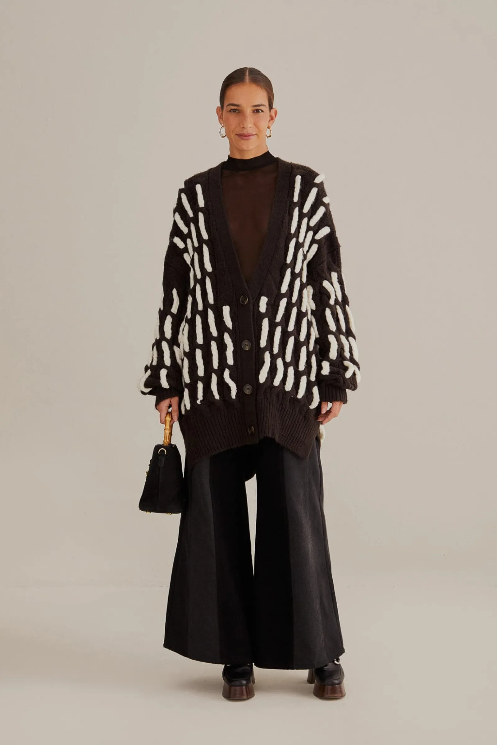 BLACK AND WHITE TEXTURED KNIT CARDIGAN