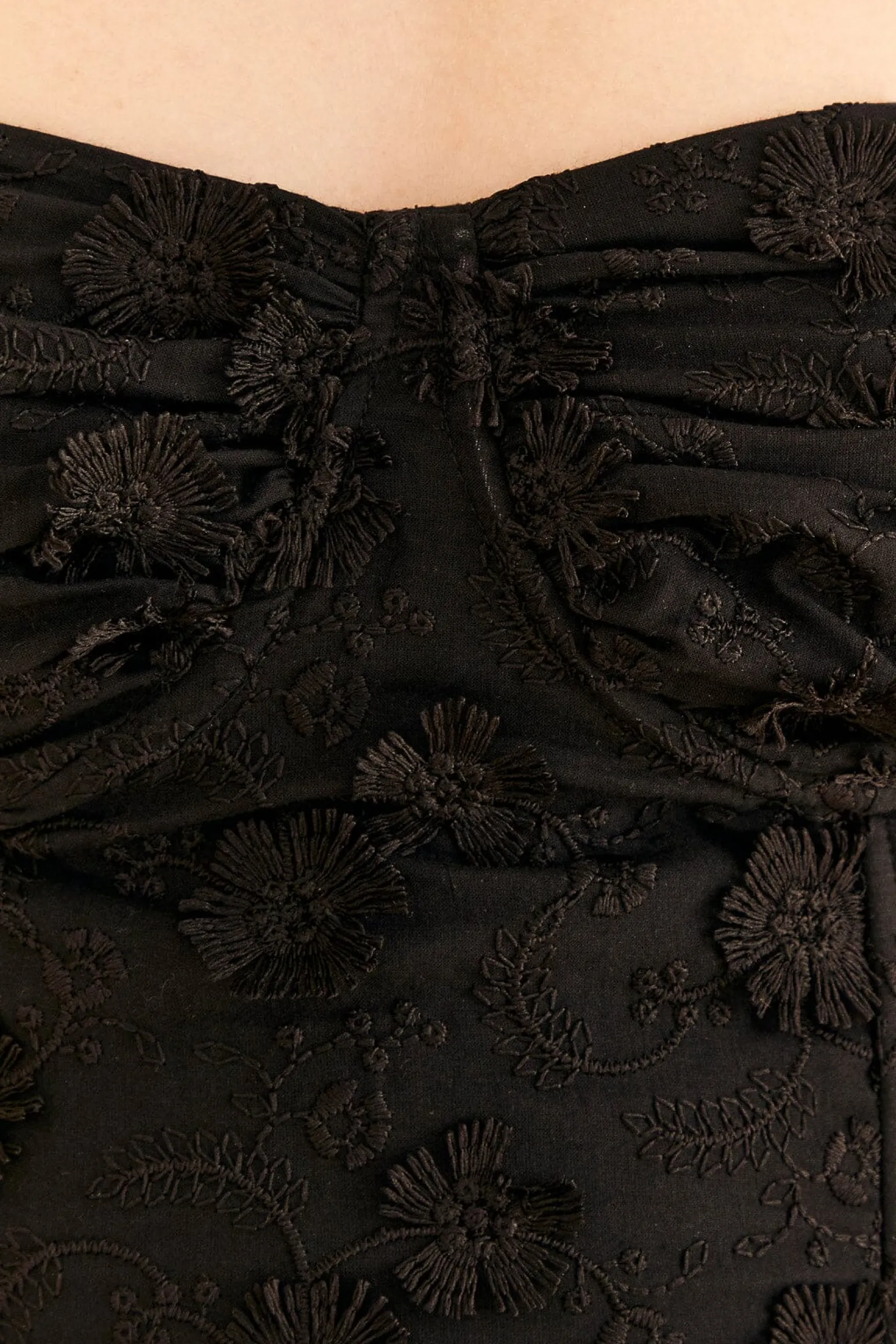 BLACK 3D FLOWER CORSET CROP TOP