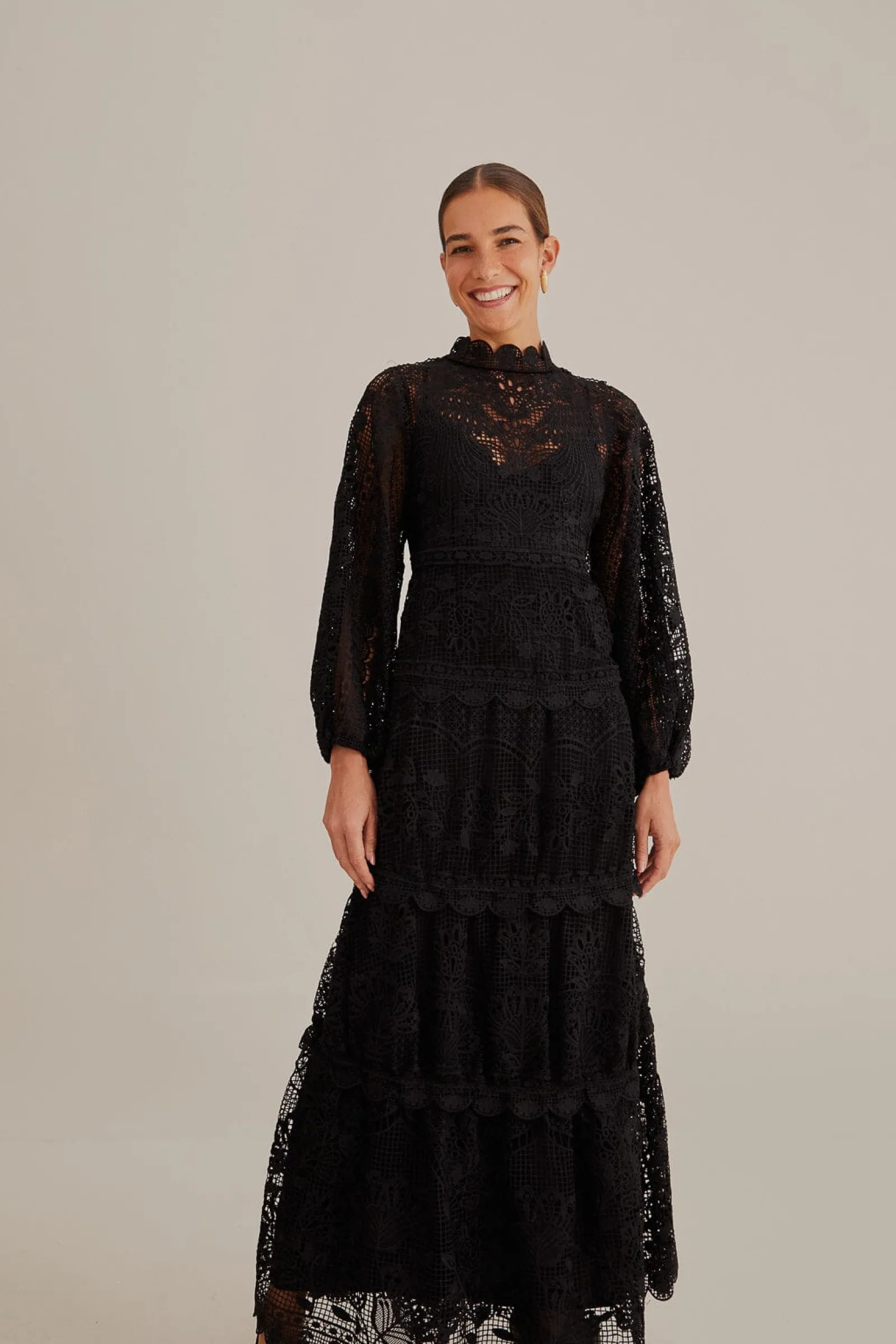 BLACK GUIPURE LONG SLEEVE MAXI DRESS