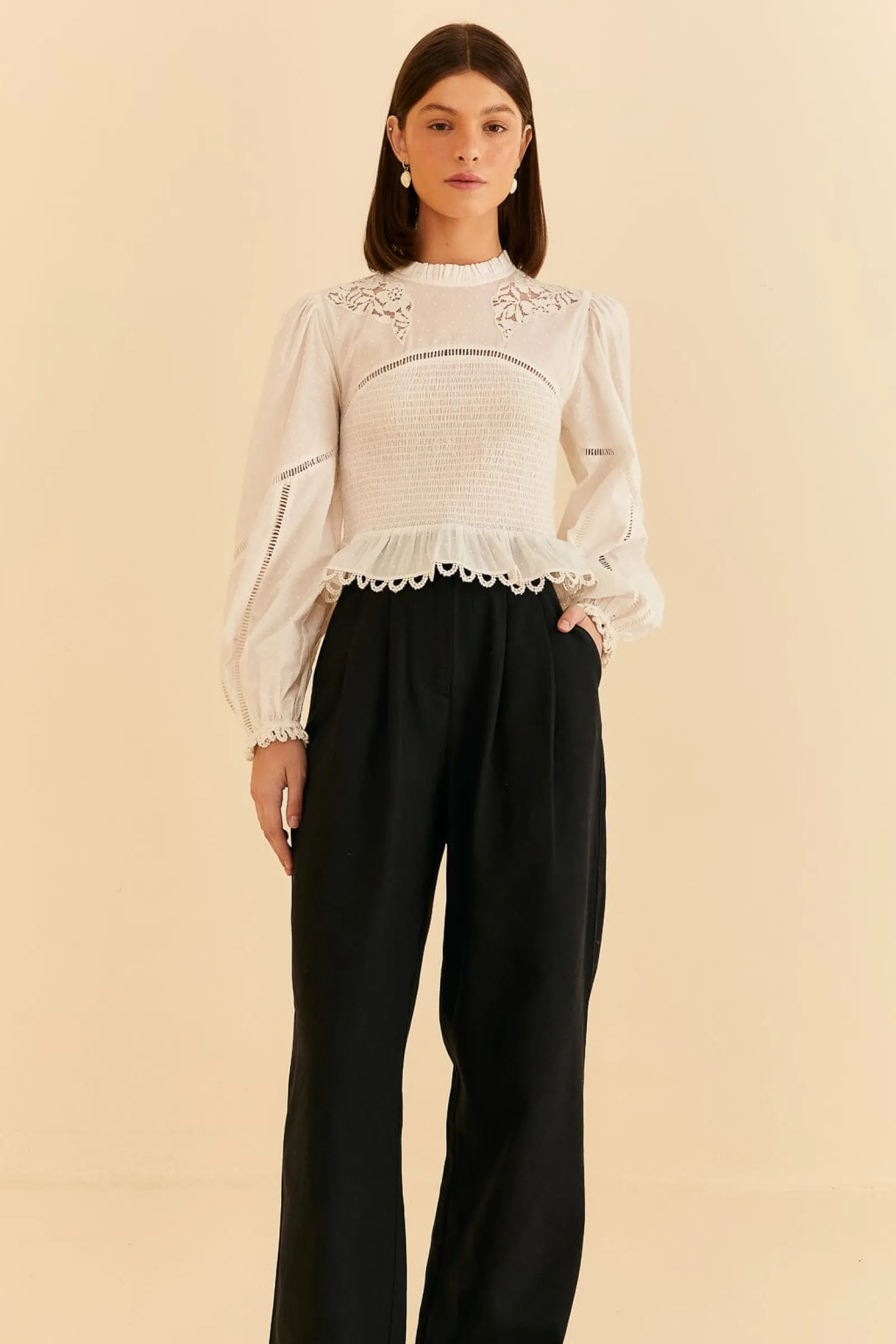 BLACK LOW WAISTED PANTS