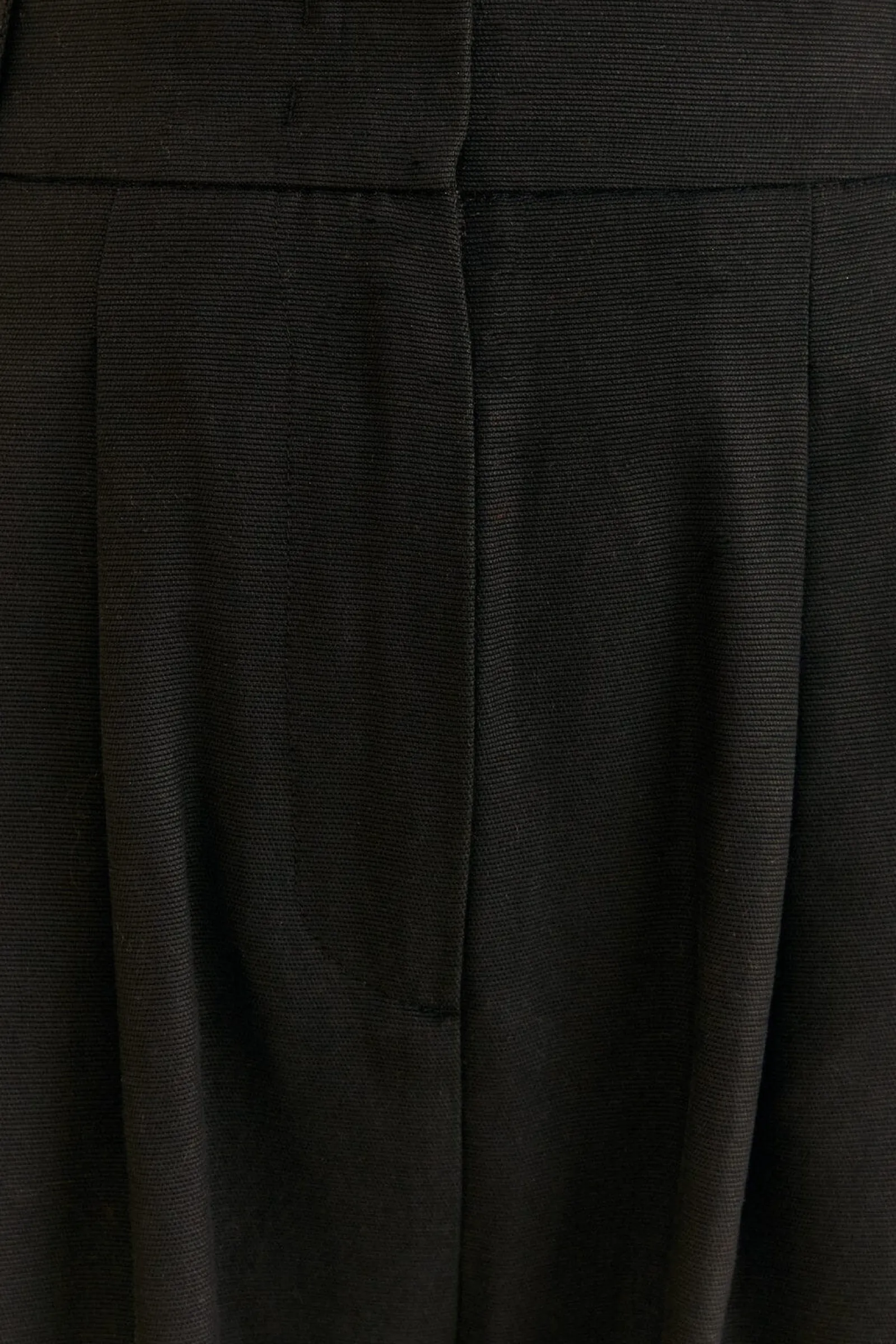 BLACK LOW WAISTED PANTS