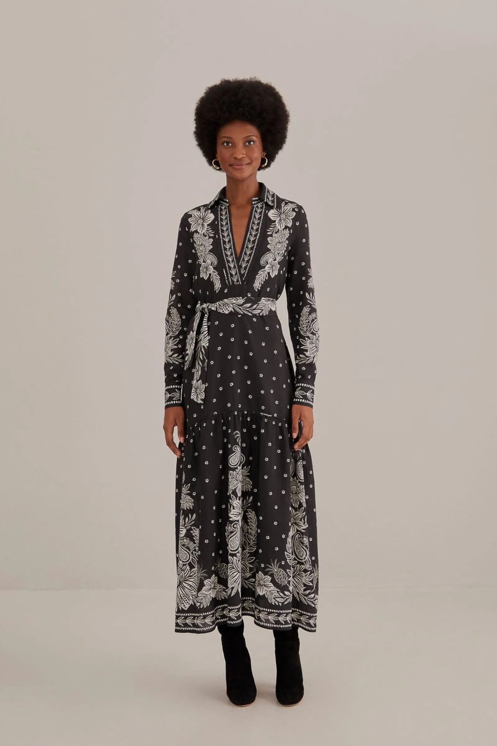  BLACK PAISLEY BLOOM MAXI DRESS