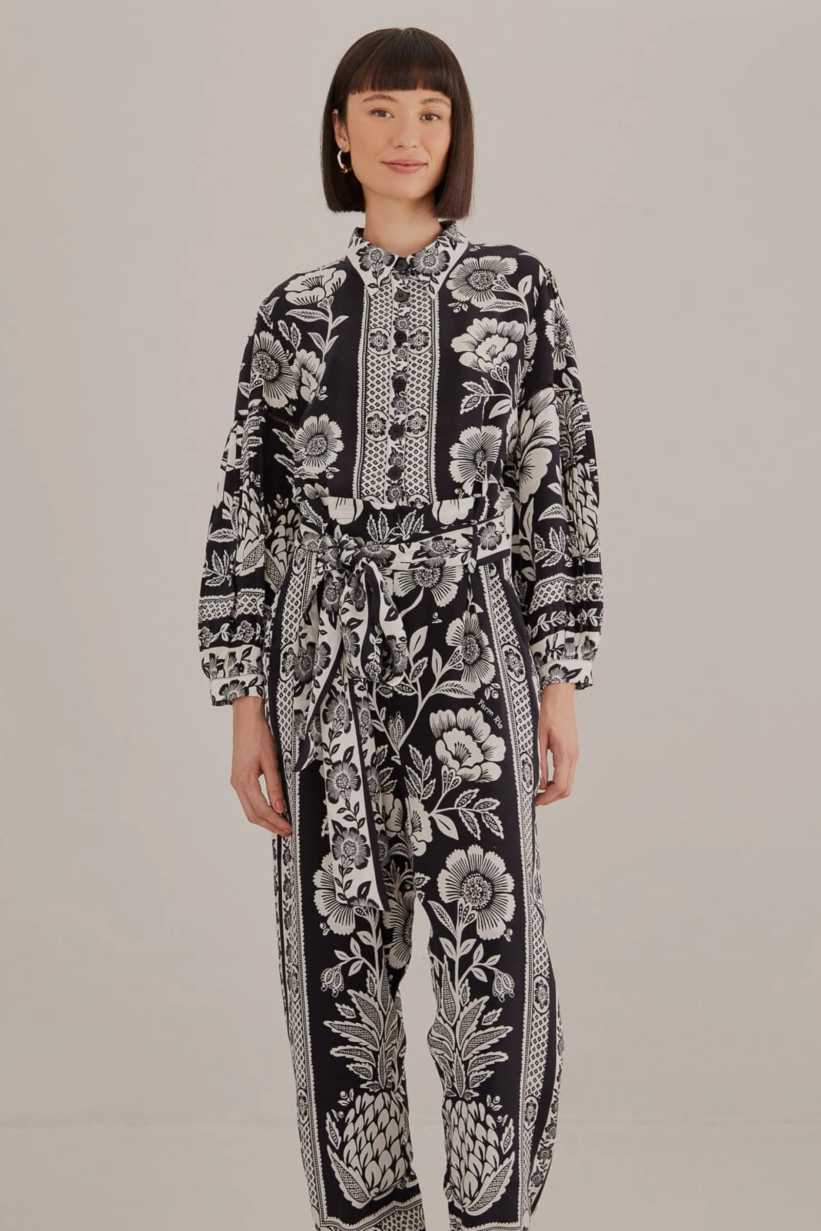 BLACK PINEAPPLE GARDEN JUMPSUIT