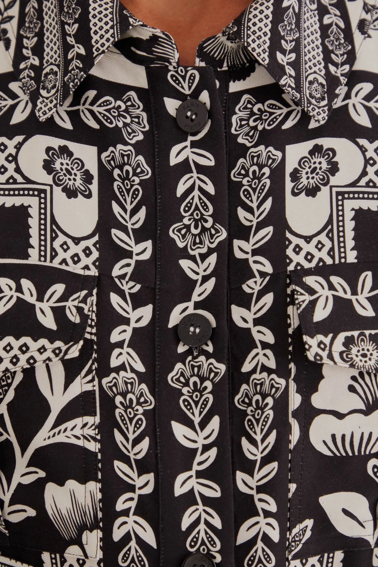 BLACK PINEAPPLE GARDEN LONG SLEEVE SHIRTDRESS