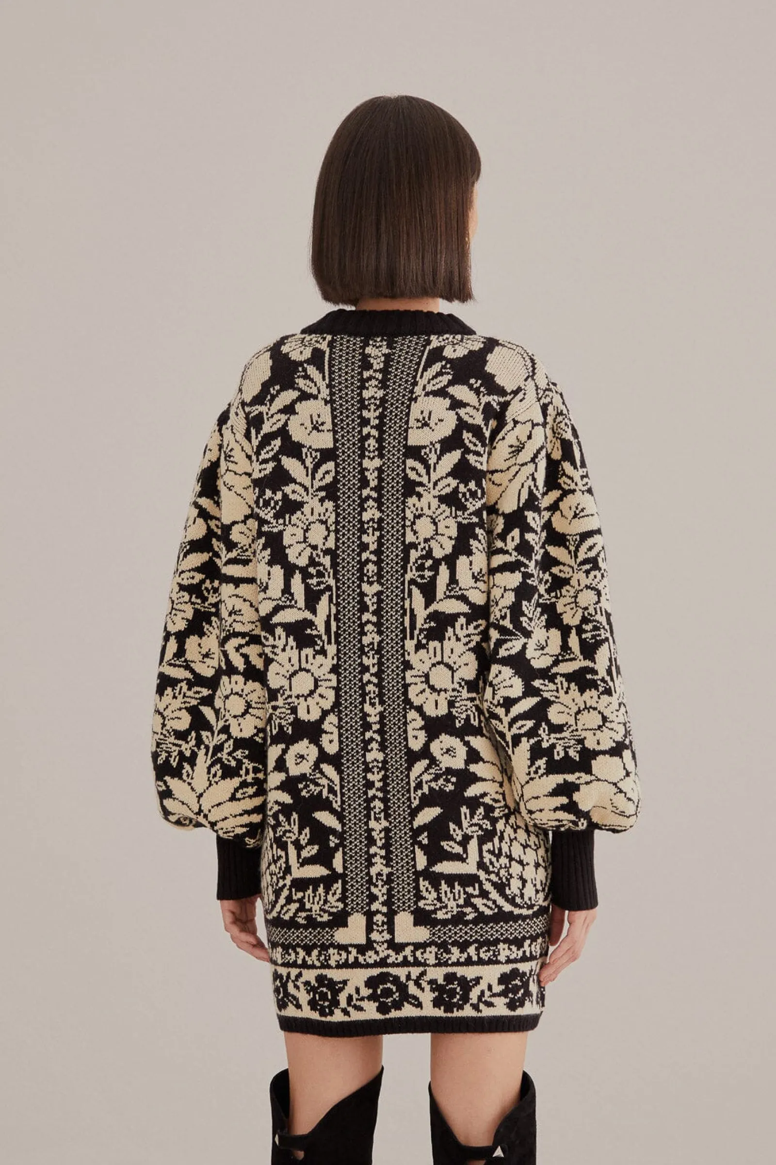 BLACK PINEAPPLE GARDEN MINI SWEATER DRESS