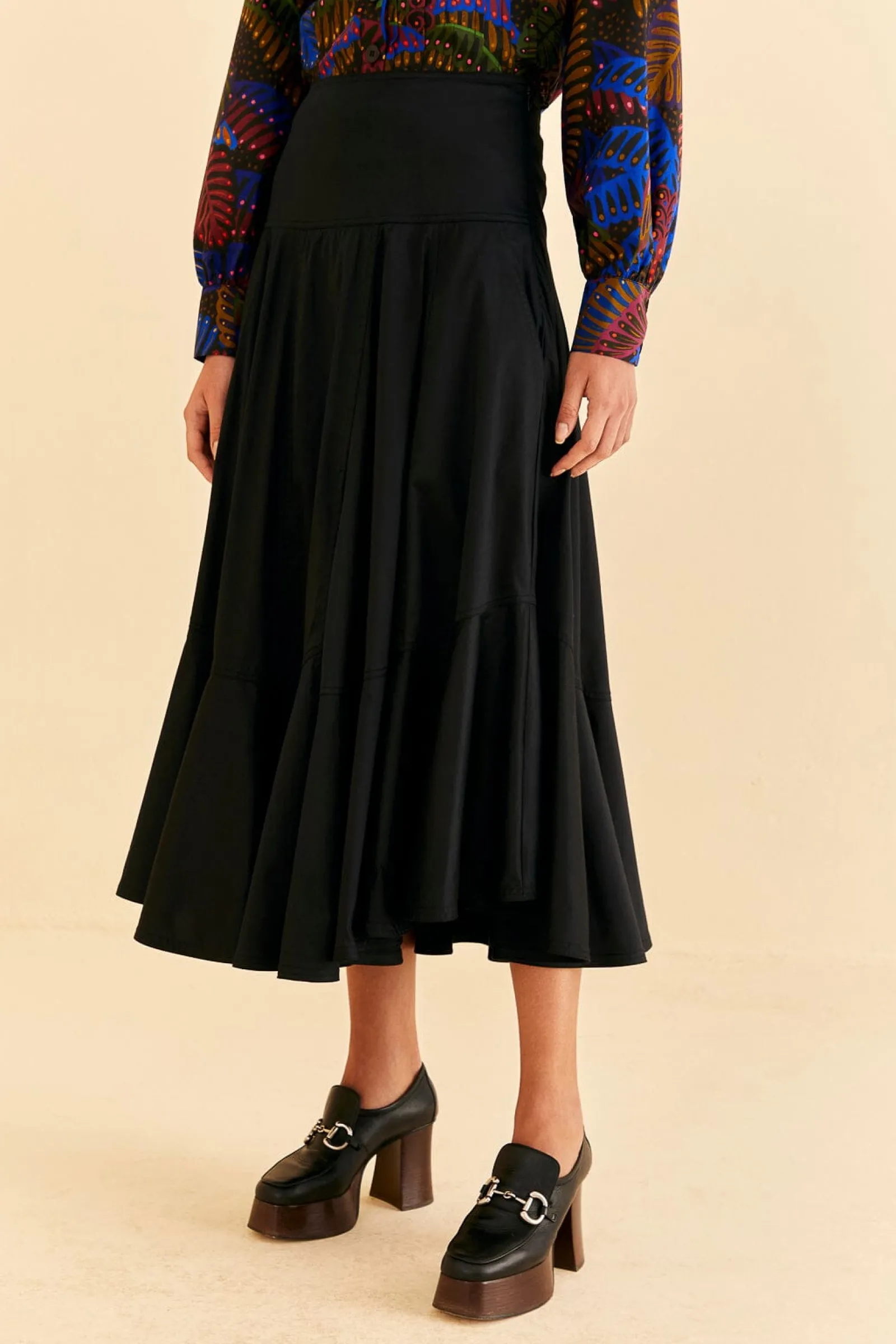 BLACK RUFFLE MAXI SKIRT