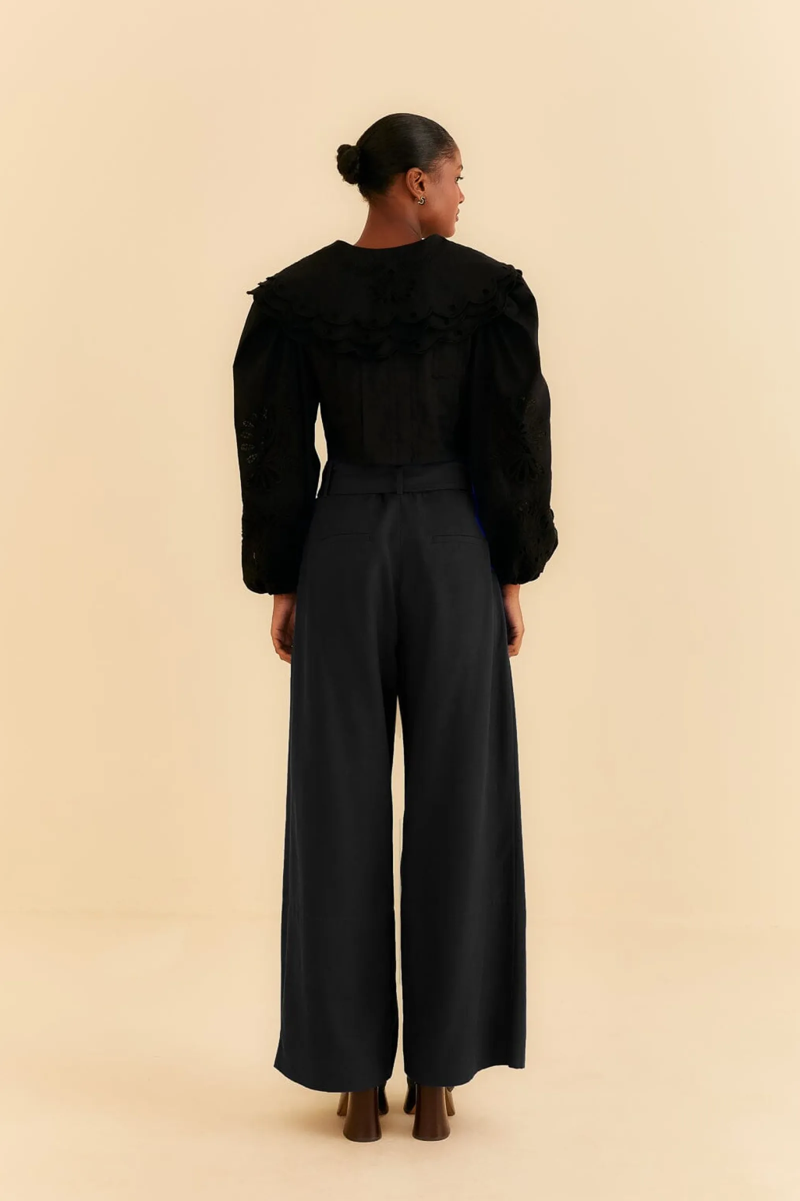 BLACK TAILORED PANTS