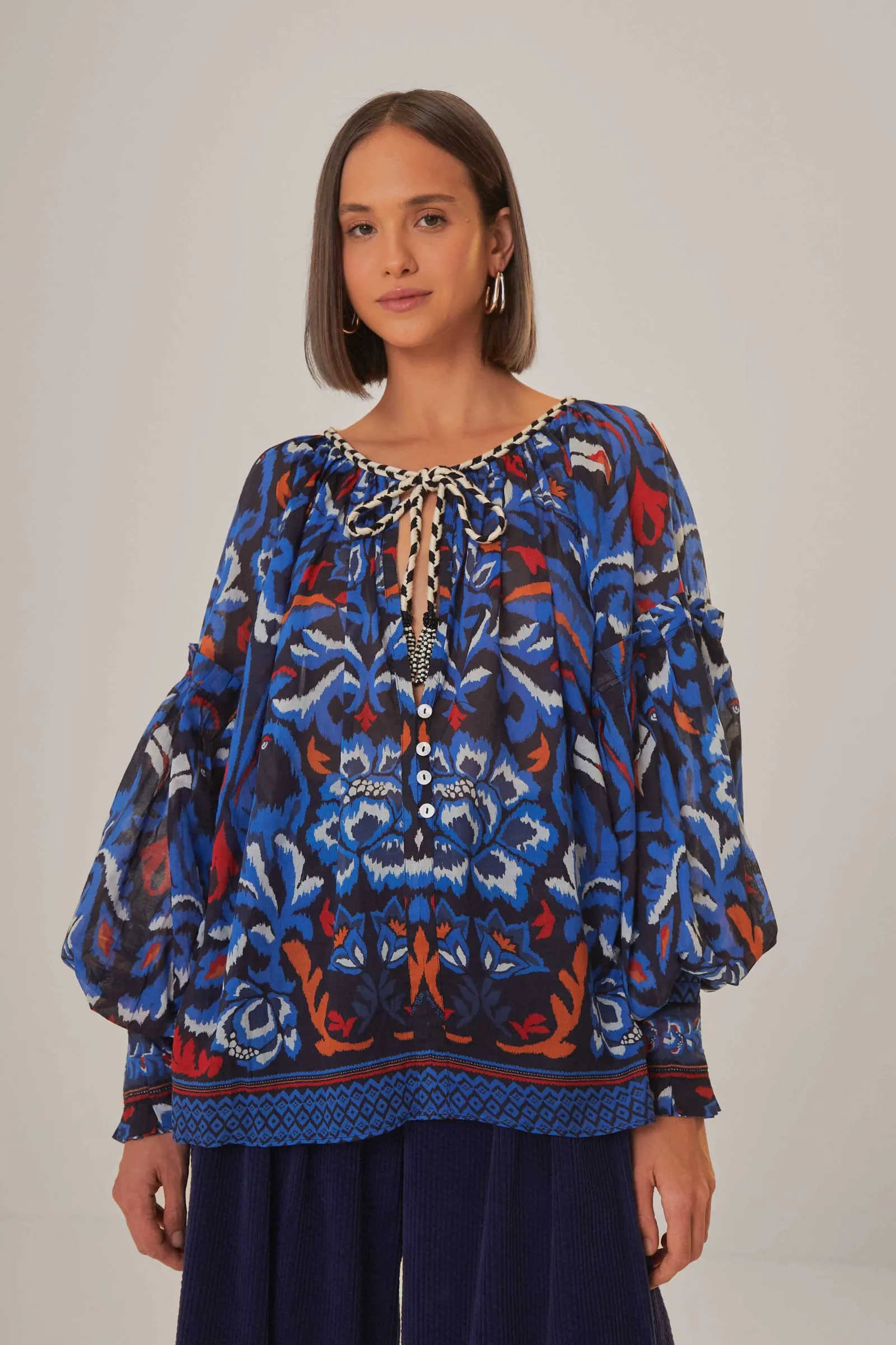  BLACK TOUCANS SCARF BLOUSE