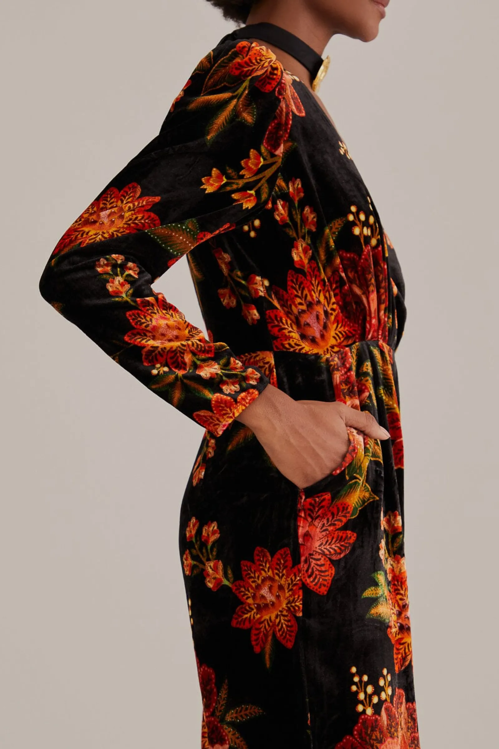 BLACK WINTER BLOOM V NECK JUMPSUIT