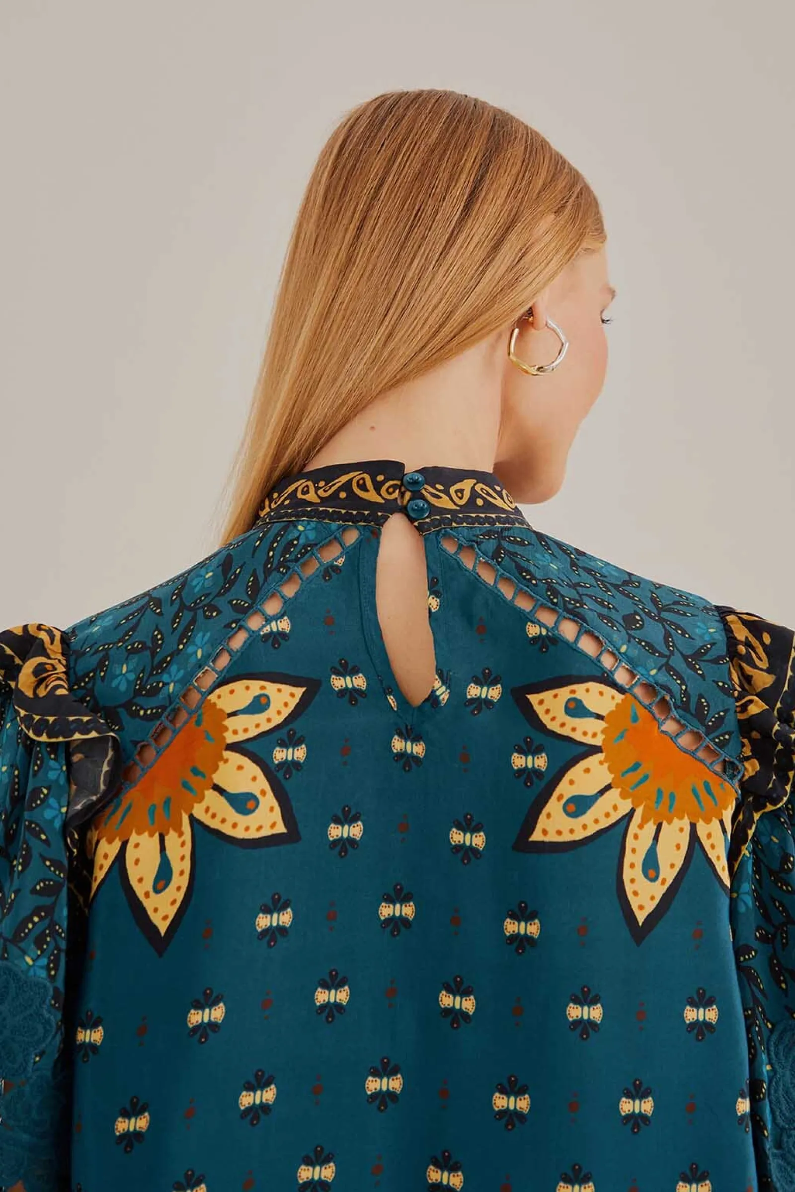 BLUE AINIKA CHILL LONG SLEEVE BLOUSE