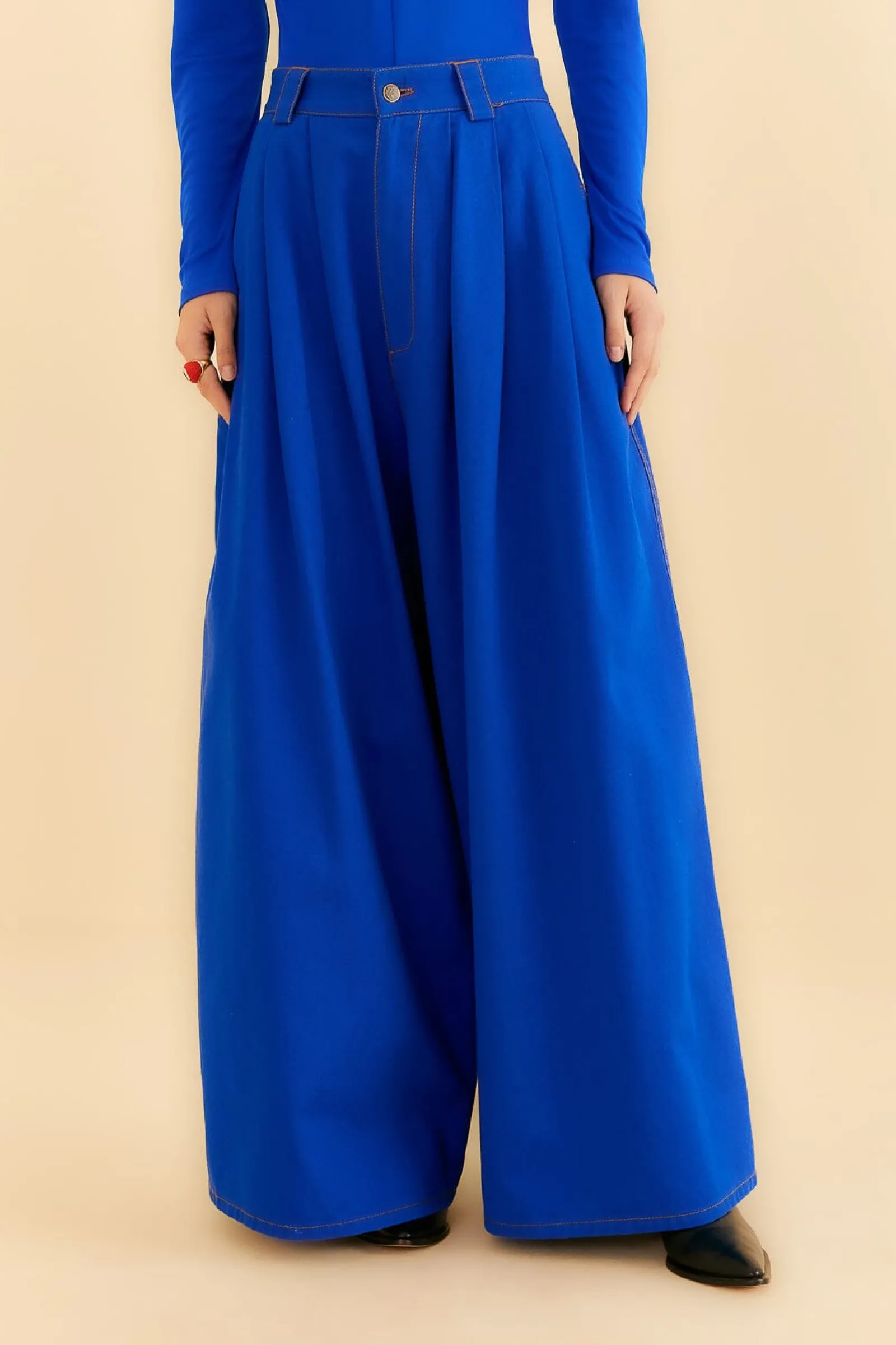 BLUE CANVAS MAXI PLEATED PANTS