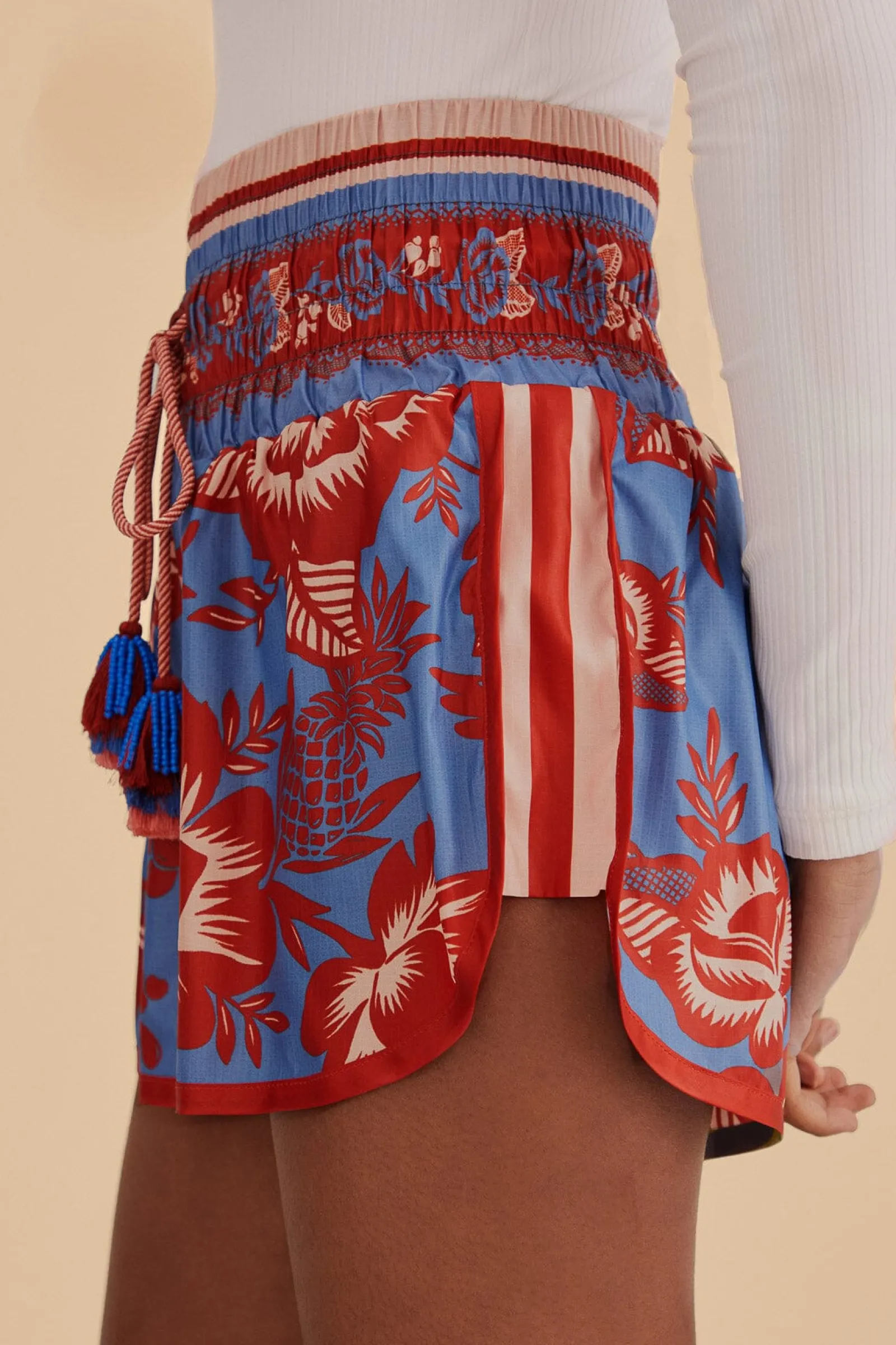 BLUE LACE GARDEN NYLON SHORTS