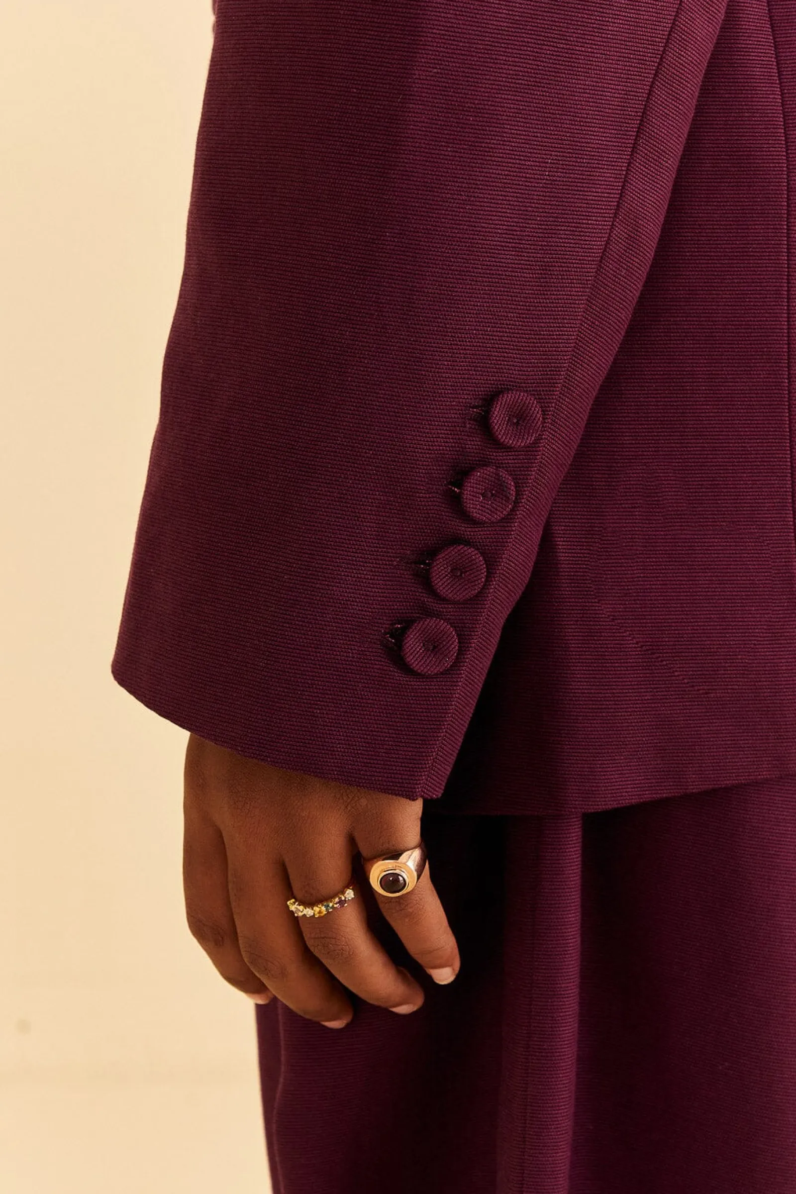 BURGUNDY STRAIGHT BLAZER