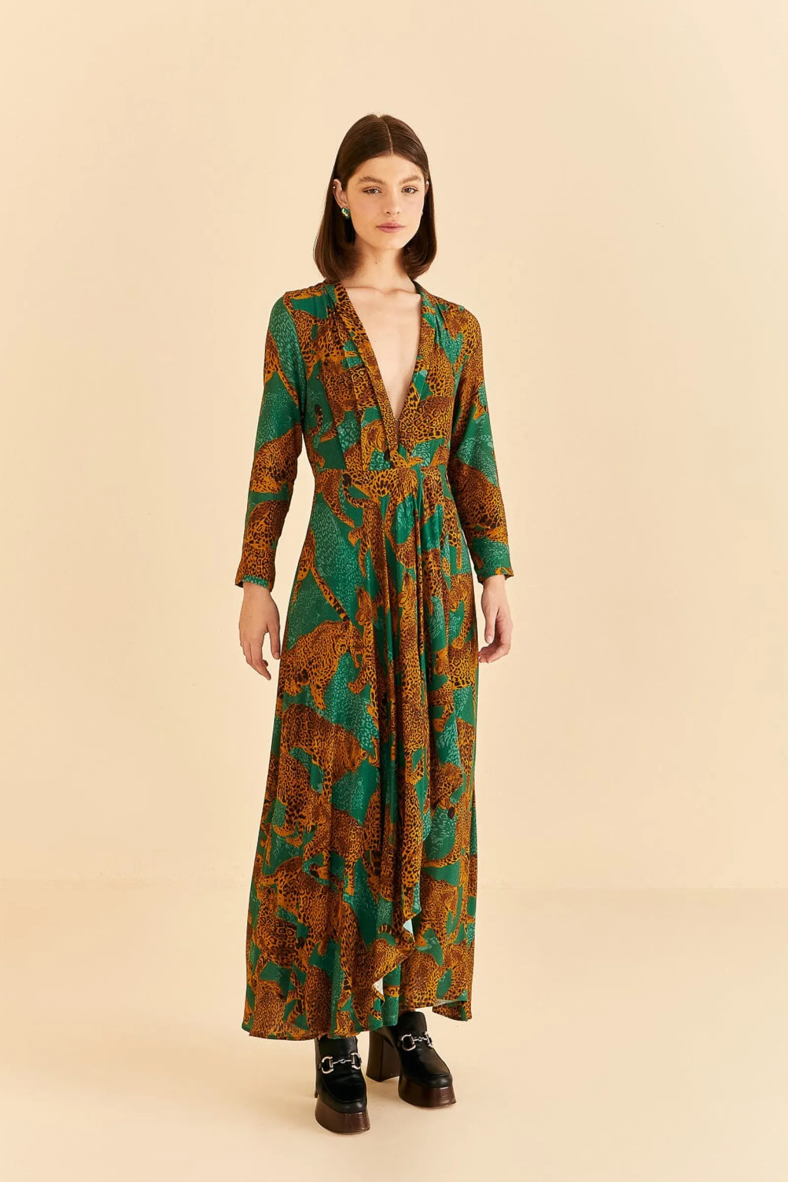  GREEN ARTSY LEOPARDS LONG SLEEVE MAXI DRESS