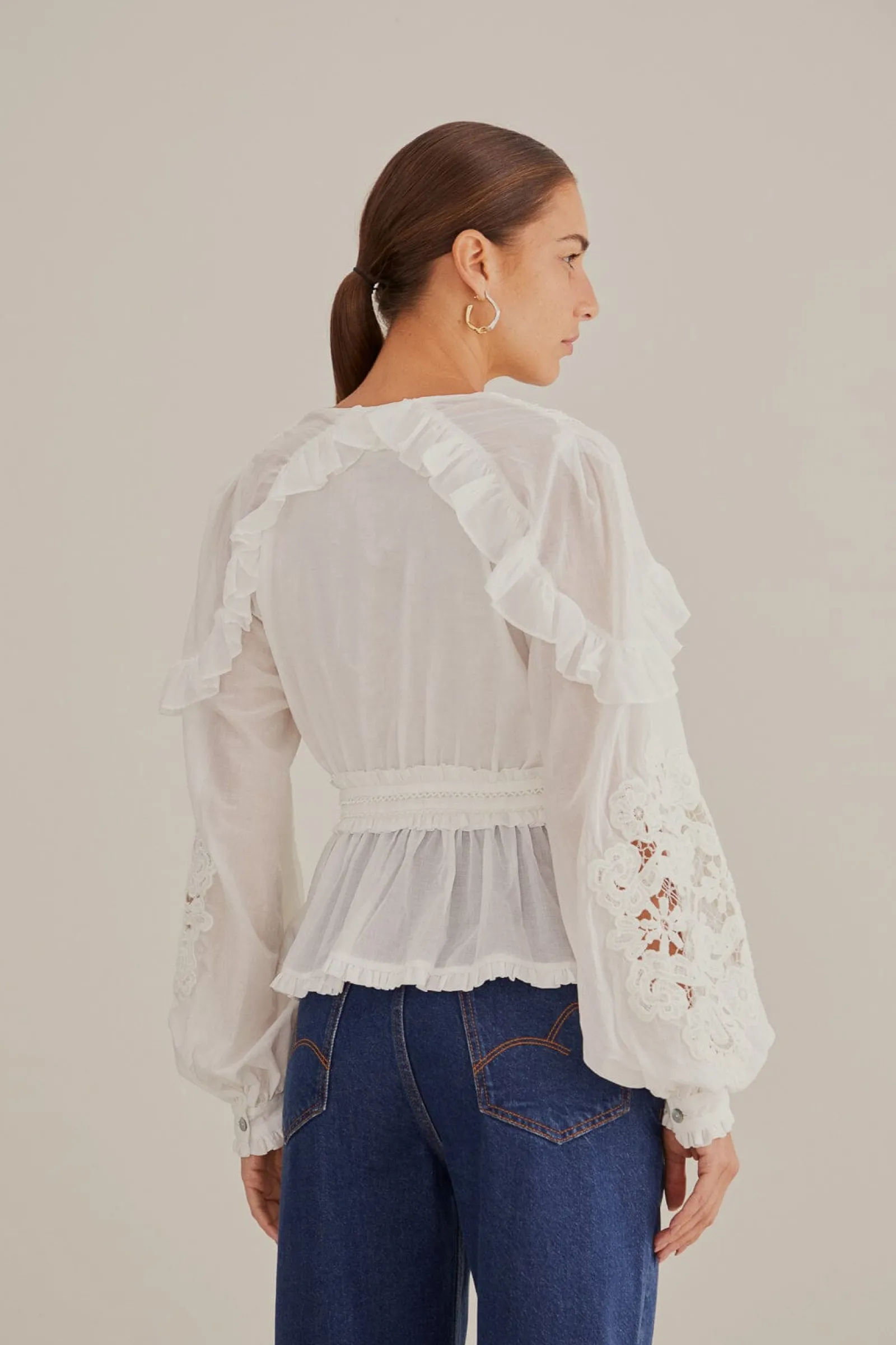 OFF-WHITE V NECK BLOUSE
