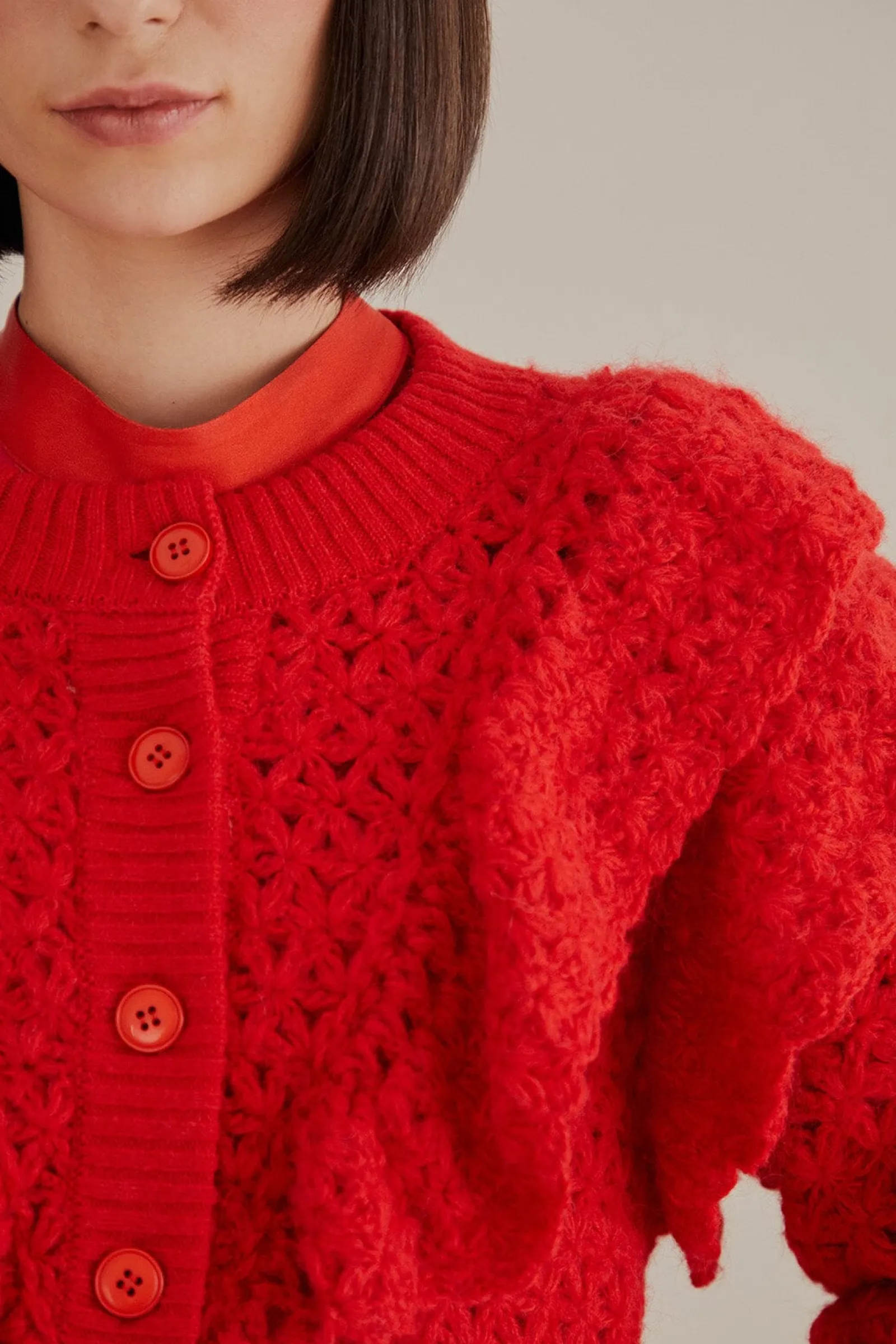 RED FLOWER TEXTURE KNIT CARDIGAN