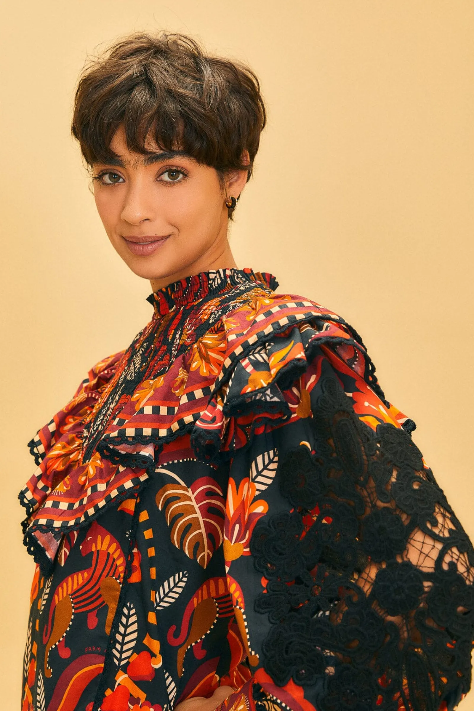 RED NATURE BEAUTY LACE BLOUSE