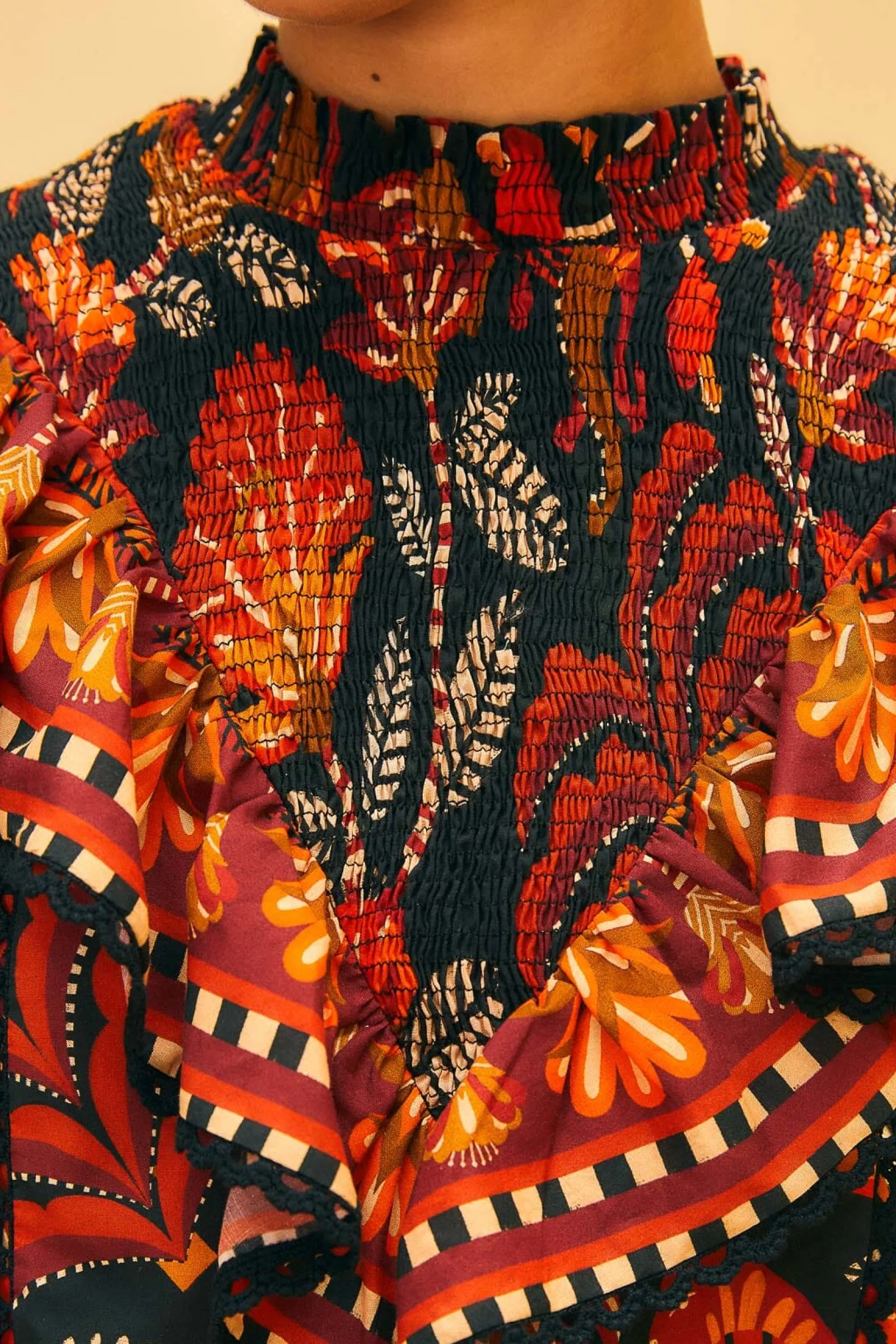 RED NATURE BEAUTY LACE BLOUSE