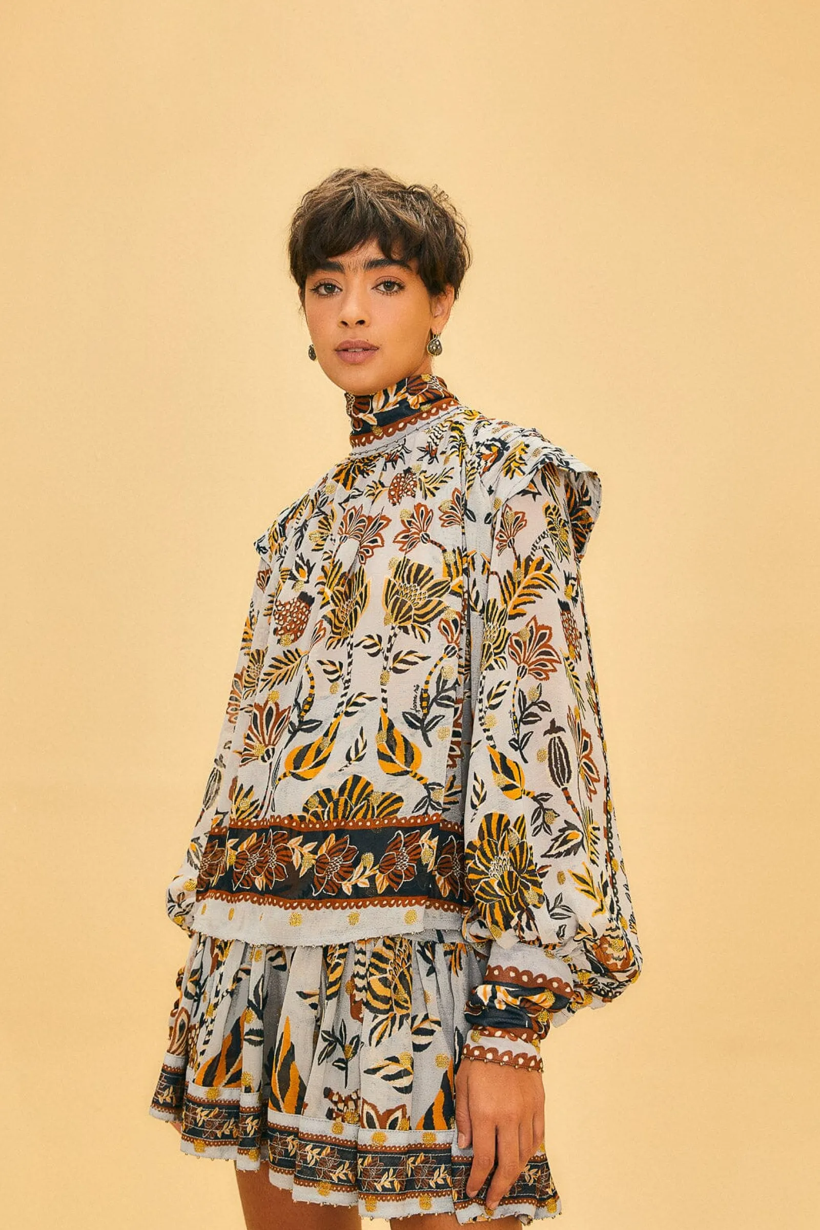 SILVER FLORAL TAPESTRY MINI SKIRT